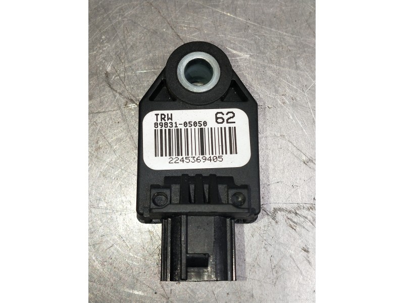 Recambio de sensor para toyota avensis advance referencia OEM IAM 8983105050 2245369405 
