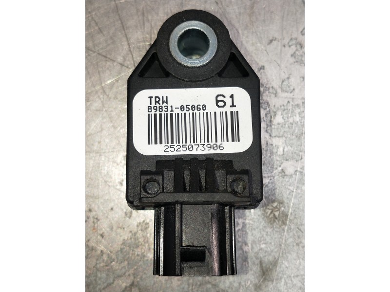 Recambio de sensor para toyota avensis advance referencia OEM IAM 8983105060 2525073906 
