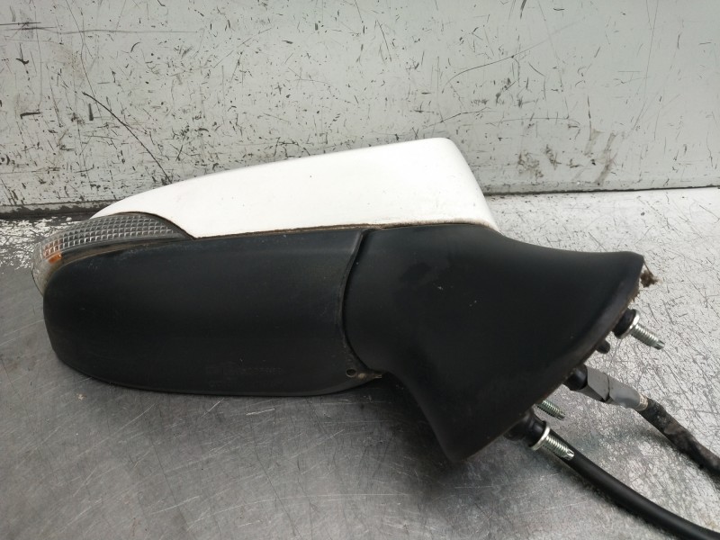 Recambio de retrovisor derecho para toyota avensis advance referencia OEM IAM ELECTRICO 1 ENCHUFE 9 CABLES
