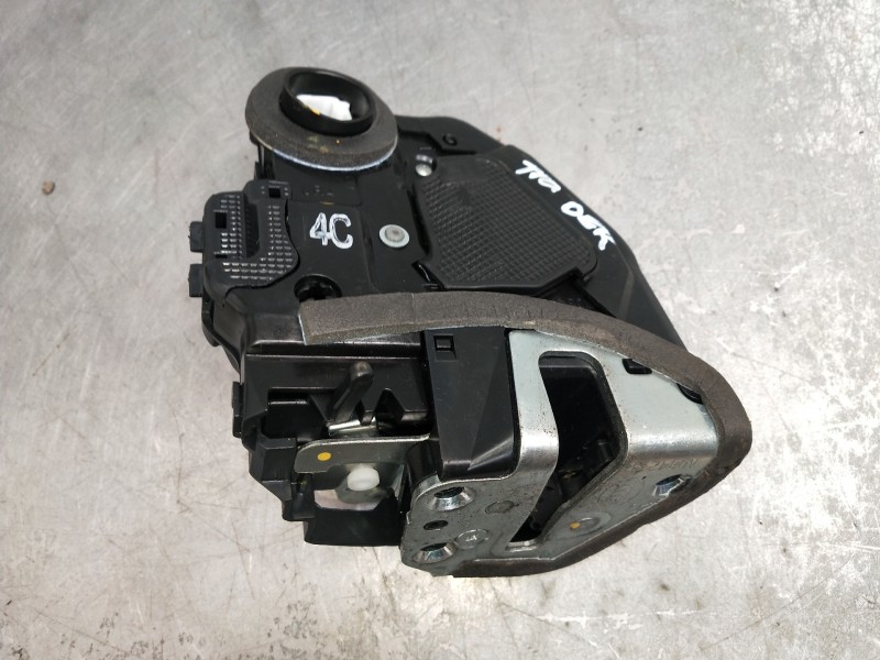 Recambio de motor cierre centralizado trasero derecho para toyota avensis advance referencia OEM IAM A084219  4P