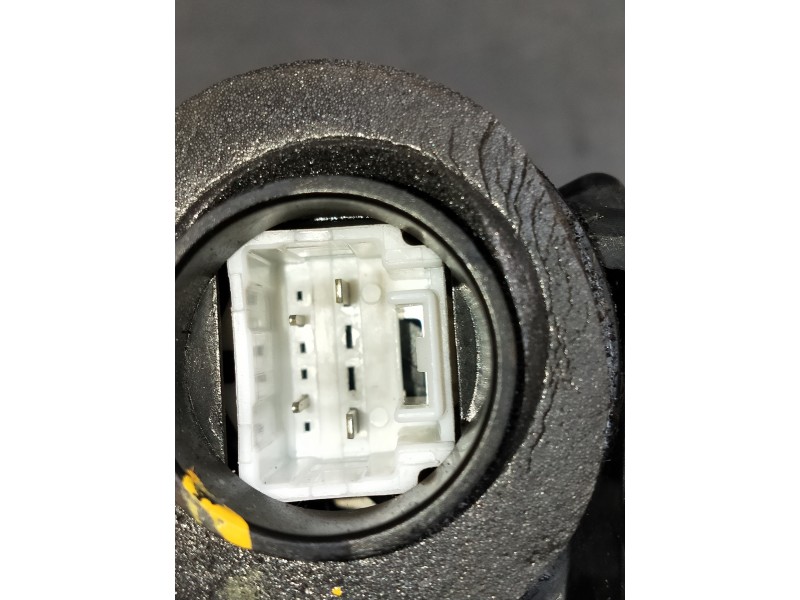 Recambio de motor cierre centralizado trasero derecho para toyota avensis advance referencia OEM IAM A084219  4P