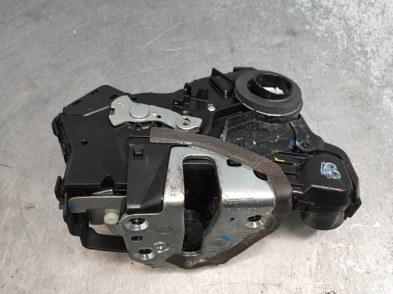 Recambio de motor cierre centralizado delantero derecho para toyota avensis advance referencia OEM IAM A084219  4P