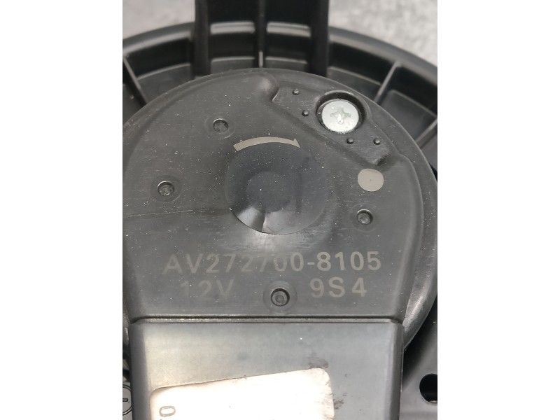 Recambio de motor calefaccion para toyota avensis advance referencia OEM IAM AV2727008105  