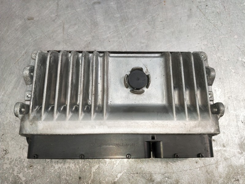 Recambio de modulo electronico para toyota avensis advance referencia OEM IAM 8966105M80 MB2756004301 
