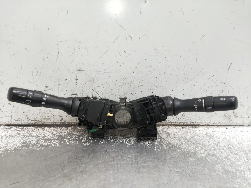 Recambio de mando luces para toyota avensis advance referencia OEM IAM   