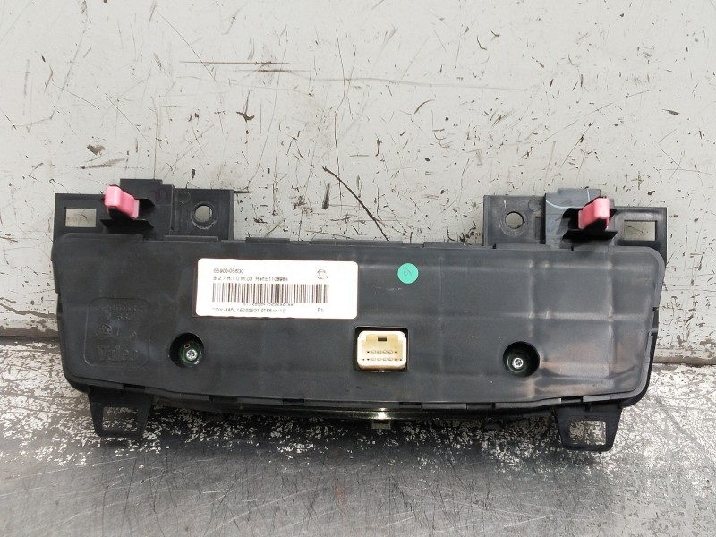 Recambio de mando calefaccion / aire acondicionado para toyota avensis advance referencia OEM IAM 5590005630 E1108984 