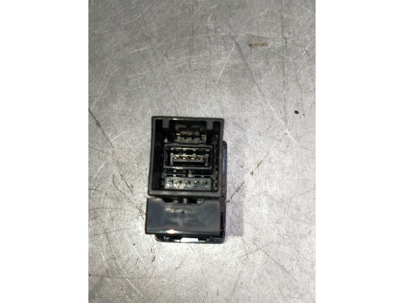 Recambio de modulo electronico para toyota avensis advance referencia OEM IAM 861900D030 CALS00H1AE E27711