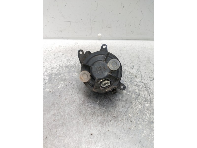 Recambio de faro antiniebla derecho para audi a4 berlina (b5) 1.9 tdi referencia OEM IAM 8D0941700B  