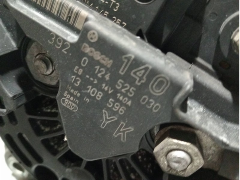 Recambio de alternador para opel vectra c berlina club referencia OEM IAM 0124525030  