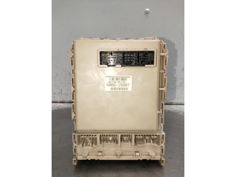 Recambio de caja reles / fusibles para toyota avensis advance referencia OEM IAM 8273005J70 480215G07 