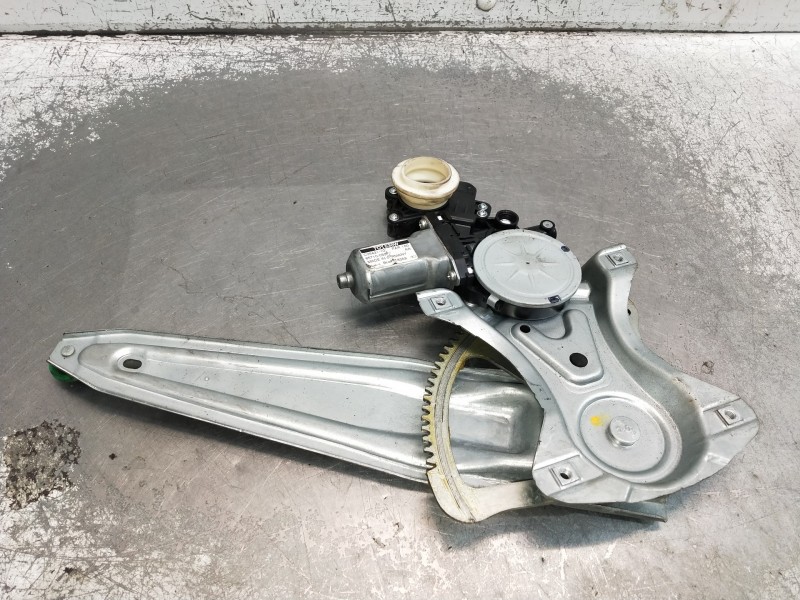 Recambio de elevalunas trasero derecho para toyota avensis advance referencia OEM IAM 8571005061 C35421101 4P