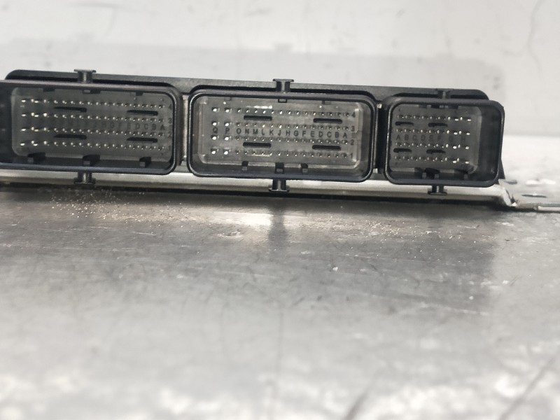 Recambio de centralita motor uce para renault captur ii 1.0 referencia OEM IAM 237104638S A3C0548530001 237104639S