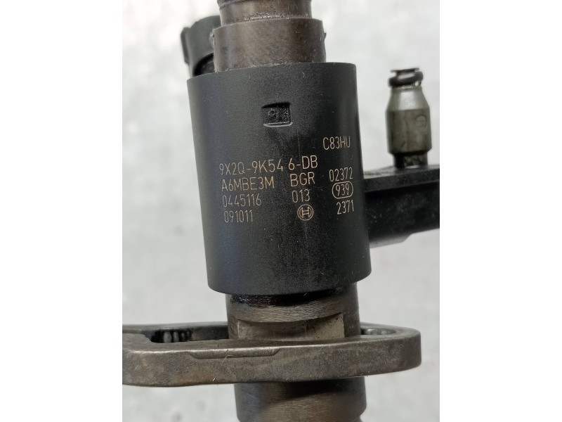 Recambio de inyector para jaguar xf 3.0 v6 diesel grace referencia OEM IAM 0445116091011 9X2Q9K546DB BOSCH