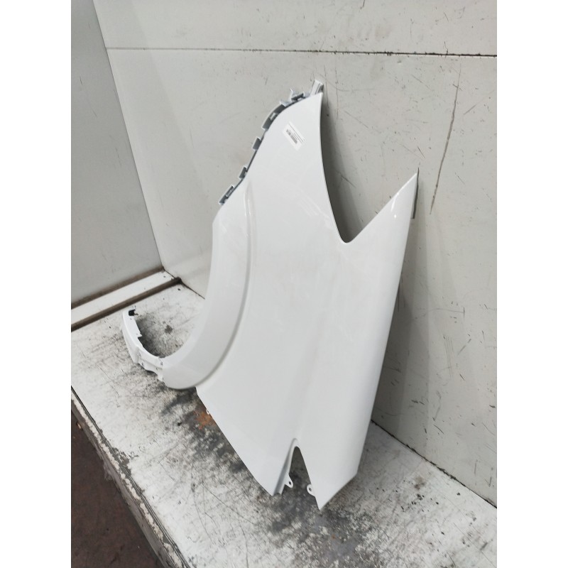 Recambio de aleta delantera izquierda para mercedes sprinterii caja cerrada (desde 01.06) 2.1 cdi cat referencia OEM IAM   