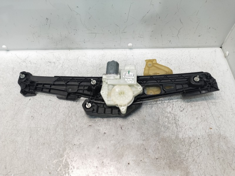 Recambio de elevalunas delantero derecho para renault captur ii 1.0 referencia OEM IAM 807203293R  5P