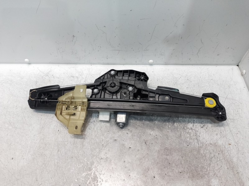 Recambio de elevalunas delantero izquierdo para renault captur ii 1.0 referencia OEM IAM 807215326R  5P