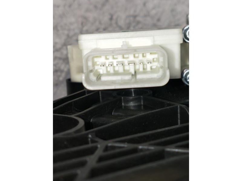 Recambio de elevalunas trasero derecho para renault captur ii 1.0 referencia OEM IAM   5P