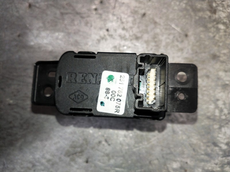 Recambio de mando multifuncion para renault captur ii 1.0 referencia OEM IAM 251752075R  FRENO DE MANO ELECTRICO