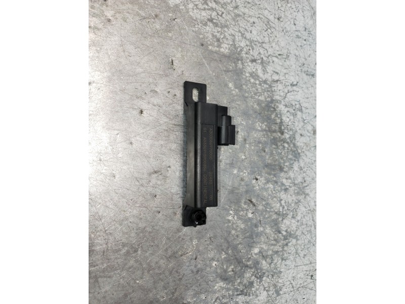 Recambio de modulo electronico para renault captur ii 1.0 referencia OEM IAM A3C0086970000 A30336915900356 ANTENA