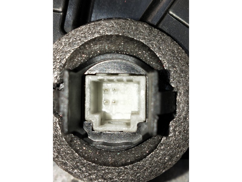 Recambio de motor cierre centralizado delantero derecho para renault captur ii 1.0 referencia OEM IAM 805024067R  5P