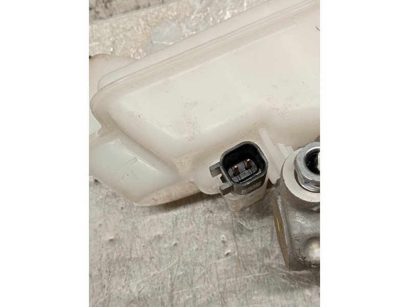 Recambio de bomba freno para ford ka+ ultimate referencia OEM IAM E4B12K478C  