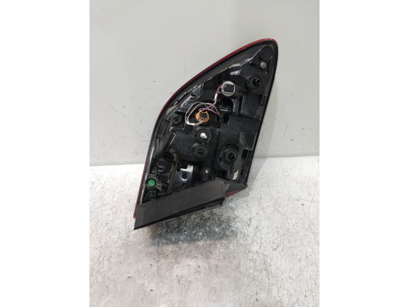 Recambio de piloto trasero derecho para renault captur ii 1.0 referencia OEM IAM 265507894R  