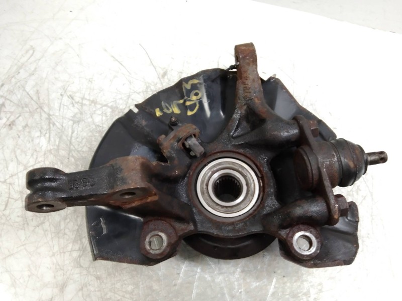 Recambio de mangueta delantera derecha para hyundai accent (mc) 1.4 cat referencia OEM IAM   