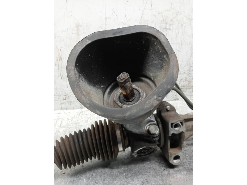 Recambio de cremallera direccion para renault clio ii fase i (b/cbo) 1.9 d referencia OEM IAM 7700435644 7926300001 