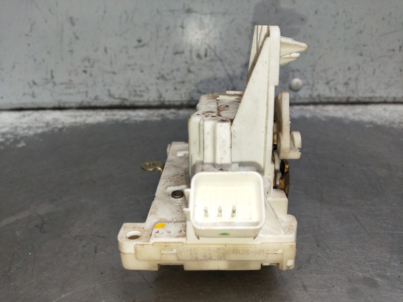 Recambio de motor cierre centralizado trasero derecho para ford mondeo berlina (ge) ambiente referencia OEM IAM XS41A26412CG  4P