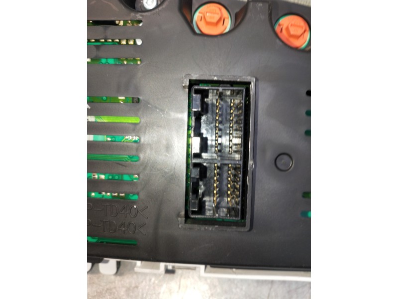 Recambio de cuadro instrumentos para kia cee´d sporty wagon concept referencia OEM IAM 940241H131  