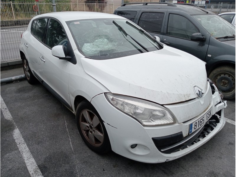 renault megane iii berlina 5 p del año 2009