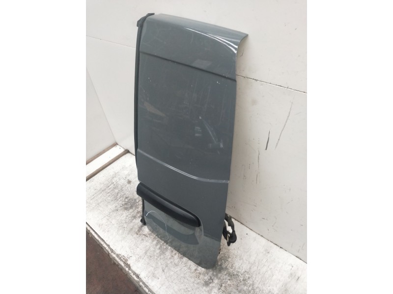 Recambio de puerta trasera derecha para renault express referencia OEM IAM   5P