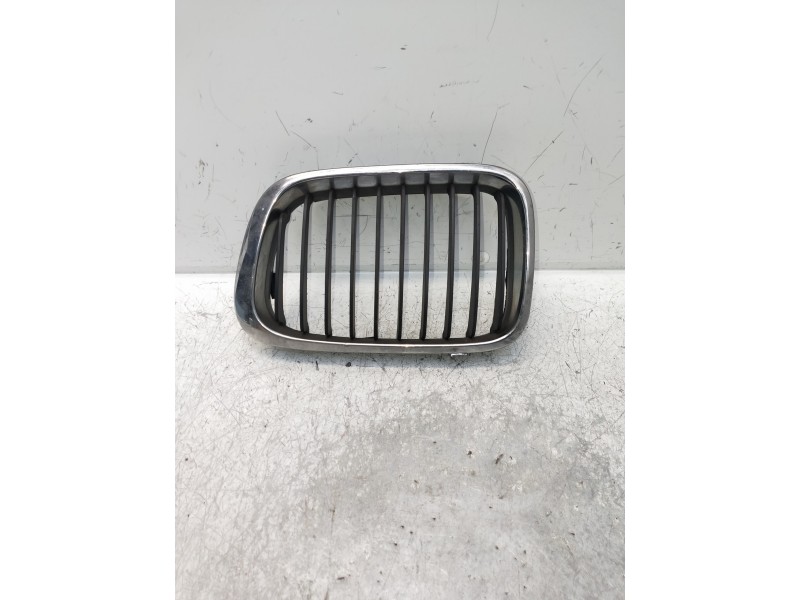Recambio de rejilla delantera para bmw serie 3 berlina (e46) 316i referencia OEM IAM   