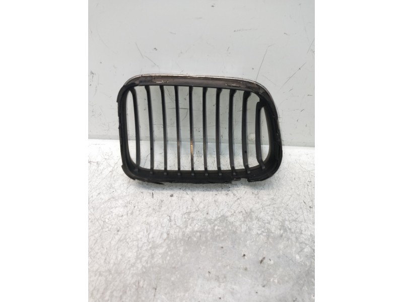 Recambio de rejilla delantera para bmw serie 3 berlina (e46) 316i referencia OEM IAM   