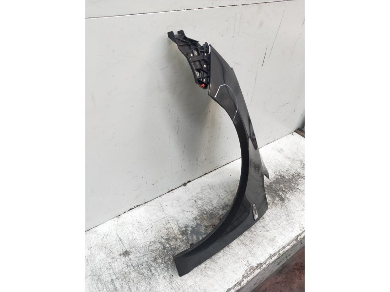 Recambio de aleta delantera izquierda para opel astra j lim. enjoy referencia OEM IAM   