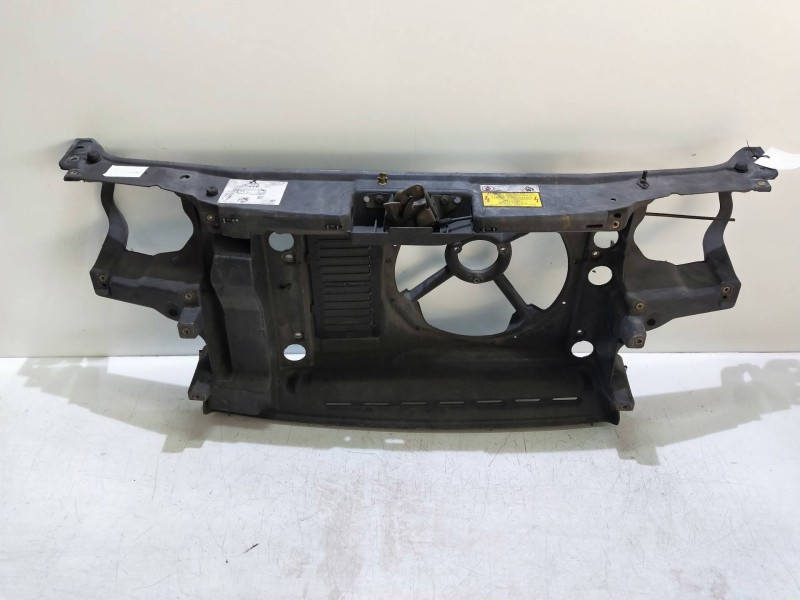 Recambio de panel frontal para volkswagen vento (1h2) 1.8 referencia OEM IAM   