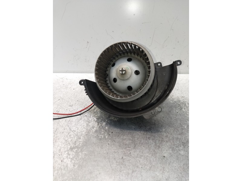 Recambio de motor calefaccion para opel astra h caravan cosmo referencia OEM IAM 881060995  