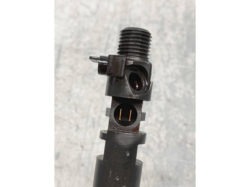 Recambio de inyector para peugeot 5008 premium referencia OEM IAM   