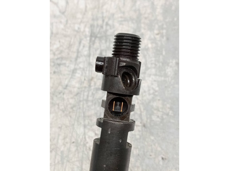 Recambio de inyector para peugeot 5008 premium referencia OEM IAM   