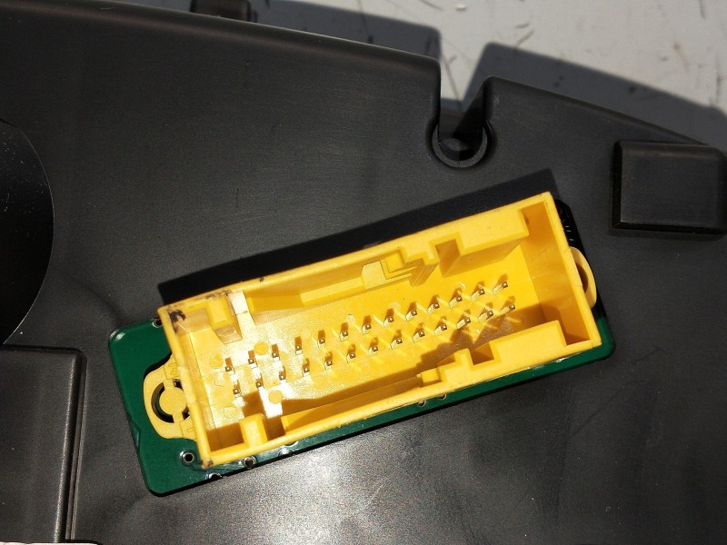 Recambio de cuadro instrumentos para peugeot 308 sport referencia OEM IAM 9664673180 503001555105 