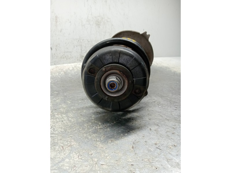 Recambio de amortiguador delantero derecho para peugeot 5008 premium referencia OEM IAM   