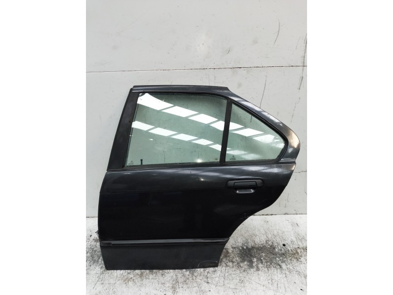 Recambio de puerta trasera izquierda para bmw serie 3 berlina (e36) 318is referencia OEM IAM   4P