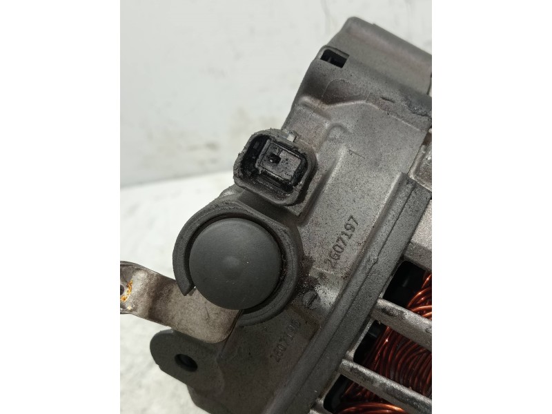 Recambio de alternador para peugeot 5008 premium referencia OEM IAM C635013R  