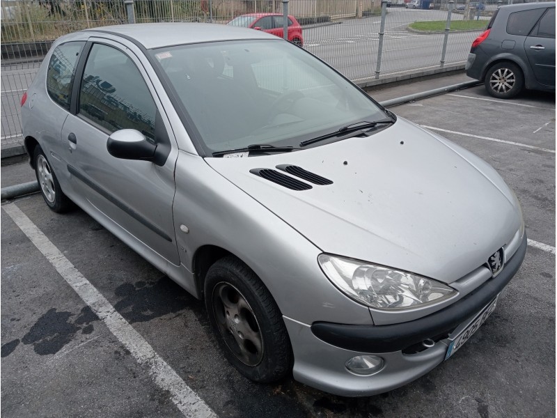 peugeot 206 berlina del año 1998