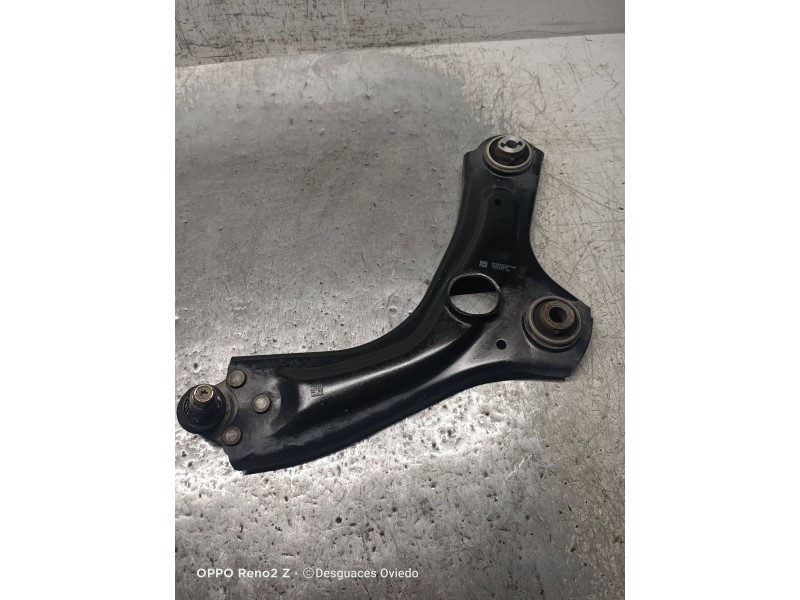 Recambio de brazo suspension inferior delantero derecho para renault captur ii 1.0 referencia OEM IAM 045814R  