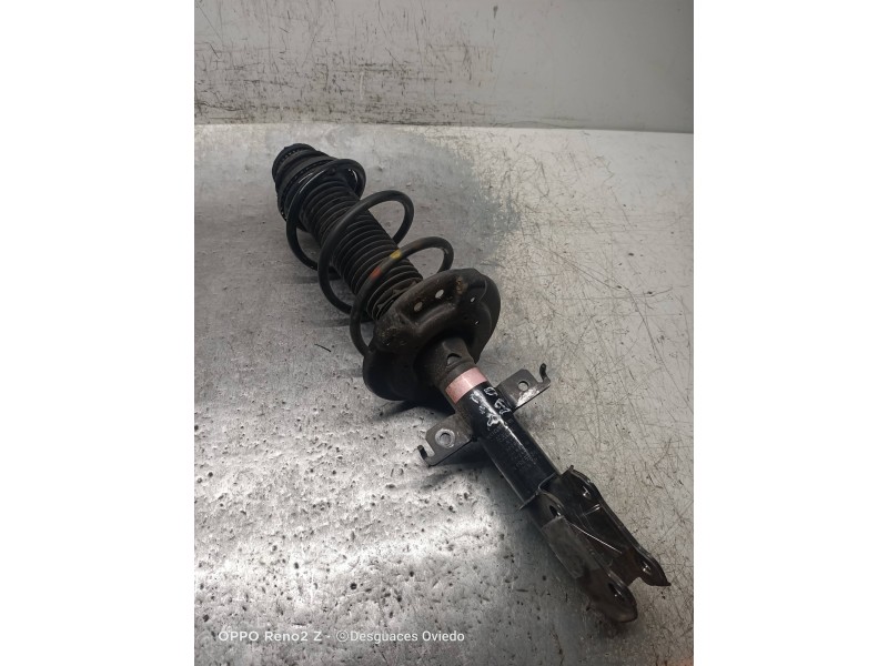 Recambio de amortiguador delantero derecho para renault captur ii 1.0 referencia OEM IAM 543020474R 03011001009 