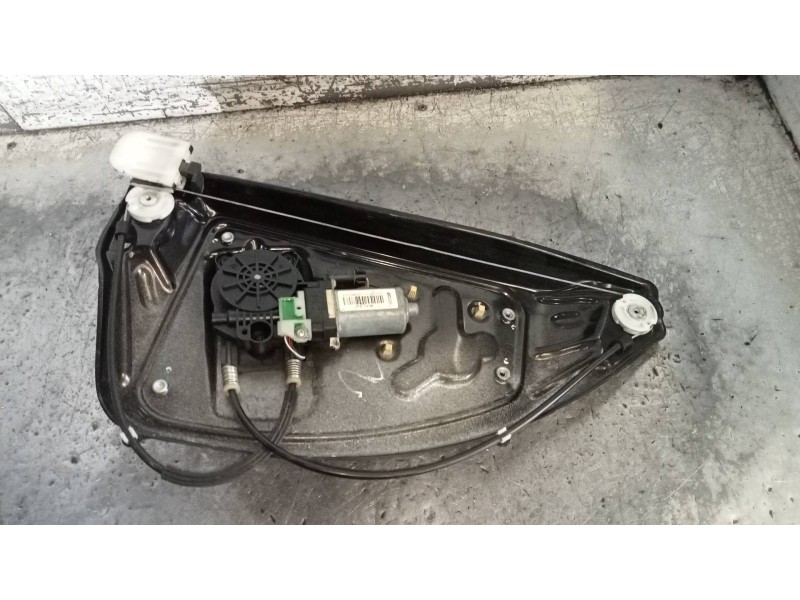 Recambio de elevalunas trasero derecho para land rover freelander (ln) 2.0 td4 cat referencia OEM IAM 6H5227000A  