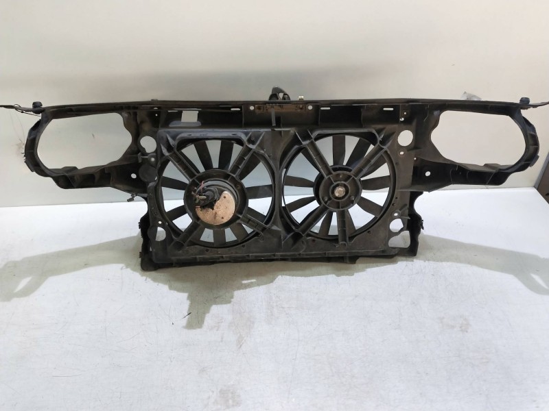 Recambio de panel frontal para volkswagen vento (1h2) 1.9 turbodiesel cat (aaz) referencia OEM IAM    Recambio de panel frontal para volkswagen vento (1h2) 1.9 turbodiesel cat (aaz) referencia OEM IAM