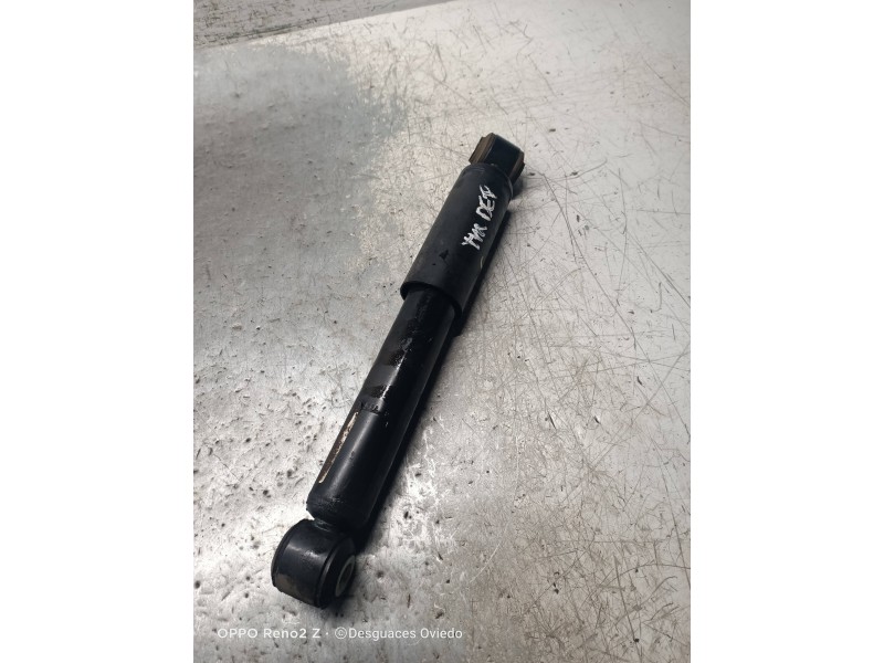 Recambio de amortiguador trasero derecho para renault express referencia OEM IAM   