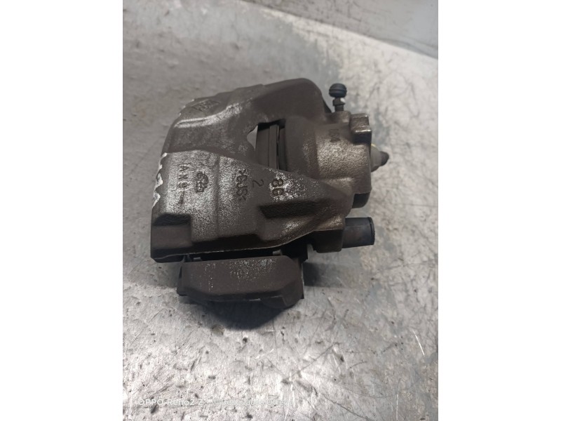 Recambio de pinza freno delantera derecha para renault express referencia OEM IAM   